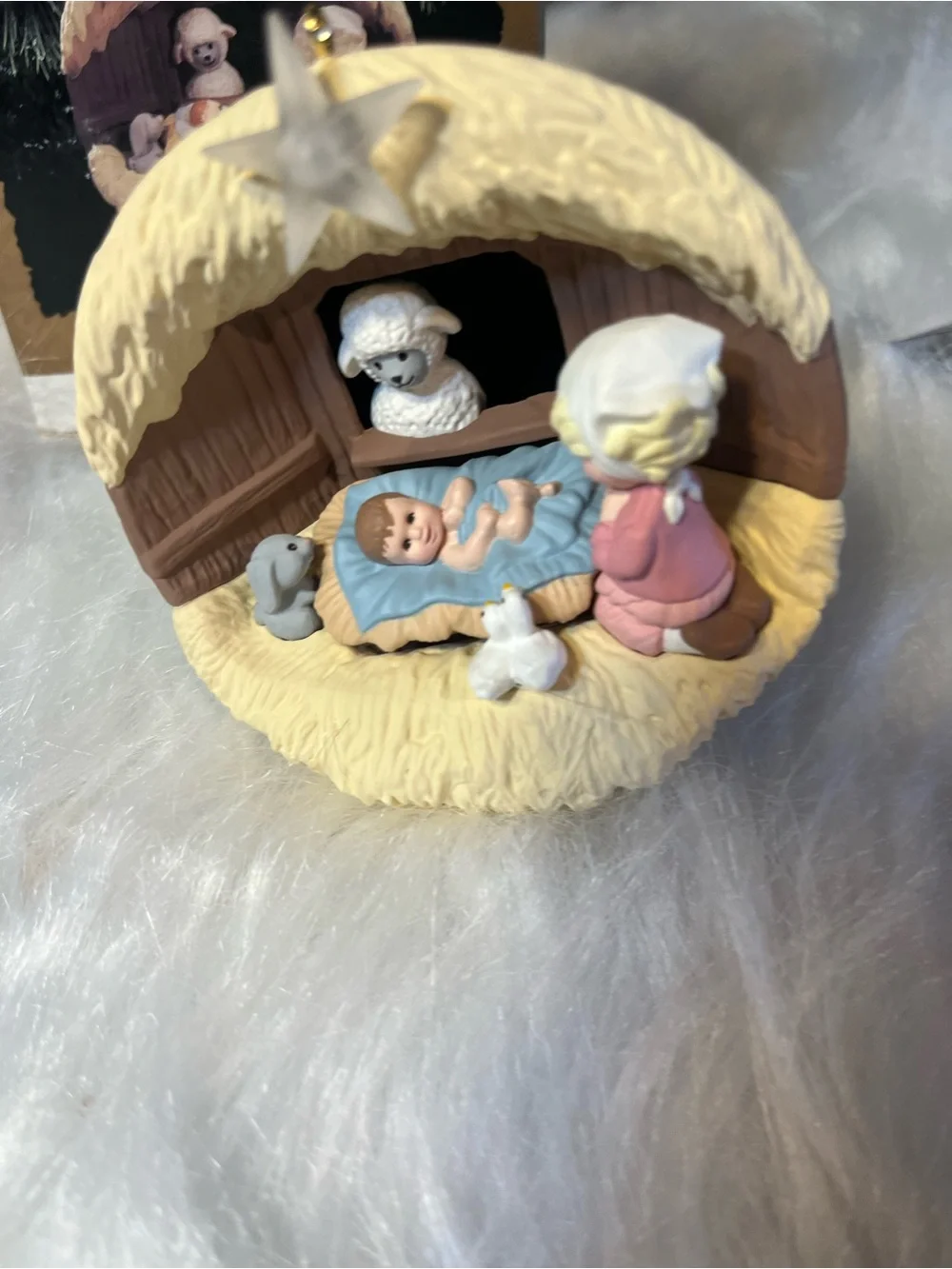 Hallmark 1994 Light and Motion Away in a Manger Ornament